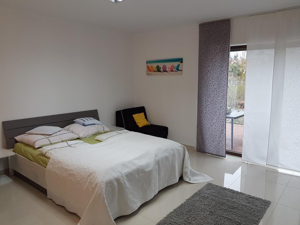 Apartamenty Kris Миколайки Экстерьер фото
